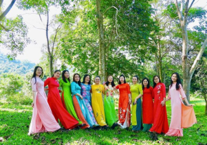 Hưởng ứng tổ chức cuộc thi ảnh “Nét đẹp áo dài truyền thống trong nữ cán bộ, đoàn viên, người lao động tỉnh Quảng Bình năm 2025″