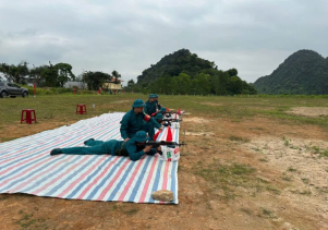 Ban chỉ huy Quân sự VQG Phong Nha – Kẻ Bàng kiểm tra bắn đạn thật cho Trung đội tự vệ năm 2025