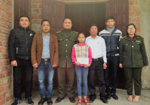 Chi đoàn Hạt Kiểm lâm VQG Phong Nha – Kẻ Bàng: Triển khai hoạt động “Nâng bước em tới trường”