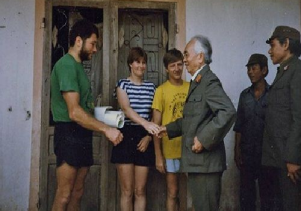 Cuộc gặp gỡ của Đại tướng Võ nguyên Giáp với chuyên gia hang động