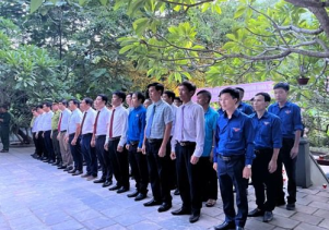 Hang Tám Cô – Sự tích anh hùng