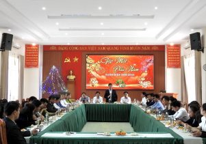 BQL VQG Phong Nha – Kẻ Bàng: Dâng hương tưởng niệm và phát động Tết trồng cây xuân Giáp Thìn năm 2024