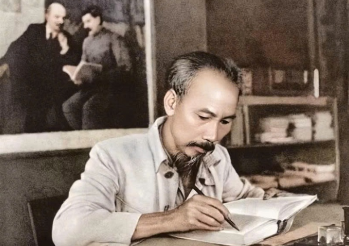 Phát huy tinh thần tự học theo tấm gương Bác Hồ vĩ đại để góp phần nâng cao năng lực hội nhập quốc tế trong công tác quản lý, bảo tồn và phát huy giá trị di sản Thiên nhiên Thế giới Vườn quốc gia Phong Nha – Kẻ Bàng