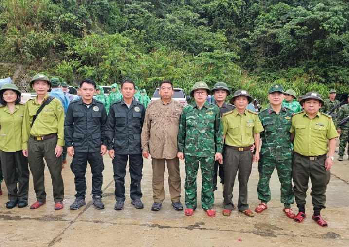 Ban quản lý Vườn quốc gia Phong Nha – Kẻ Bàng tham gia phối hợp tuần tra song phương, kiểm tra khu vực đoạn biên giới tỉnh Quảng Trị và tỉnh Khăm Muồn
