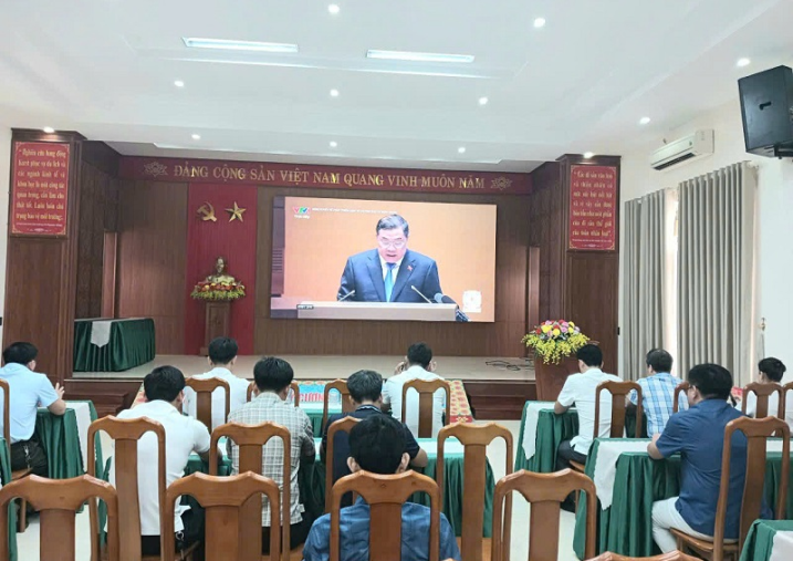 Đảng ủy Ban quản lý Vườn quốc gia Phong Nha – Kẻ Bàng tham dự Hội nghị toàn quốc quán triệt, triển khai thực hiện Nghị quyết số 10-NQ/TW của Bộ Chính trị