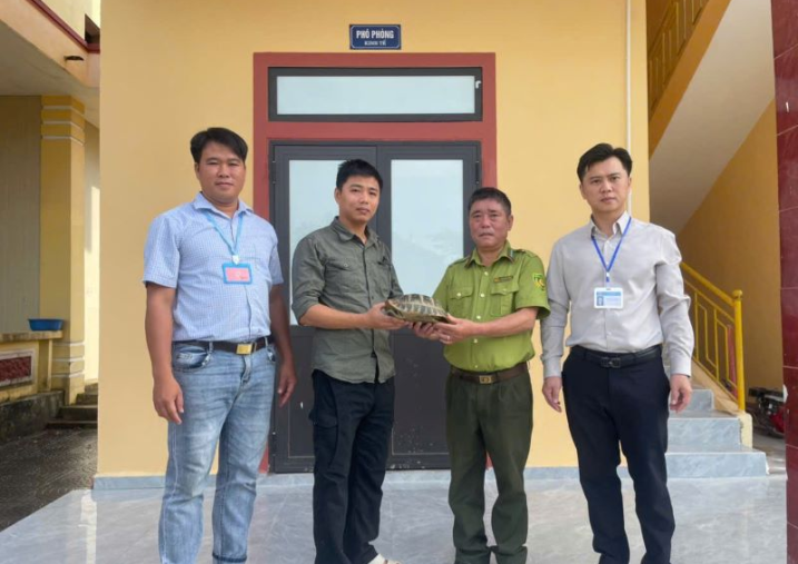Ban Quản lý Vườn Quốc gia Phong Nha - Kẻ Bàng tiếp nhận động vật hoang dã để cứu hộ